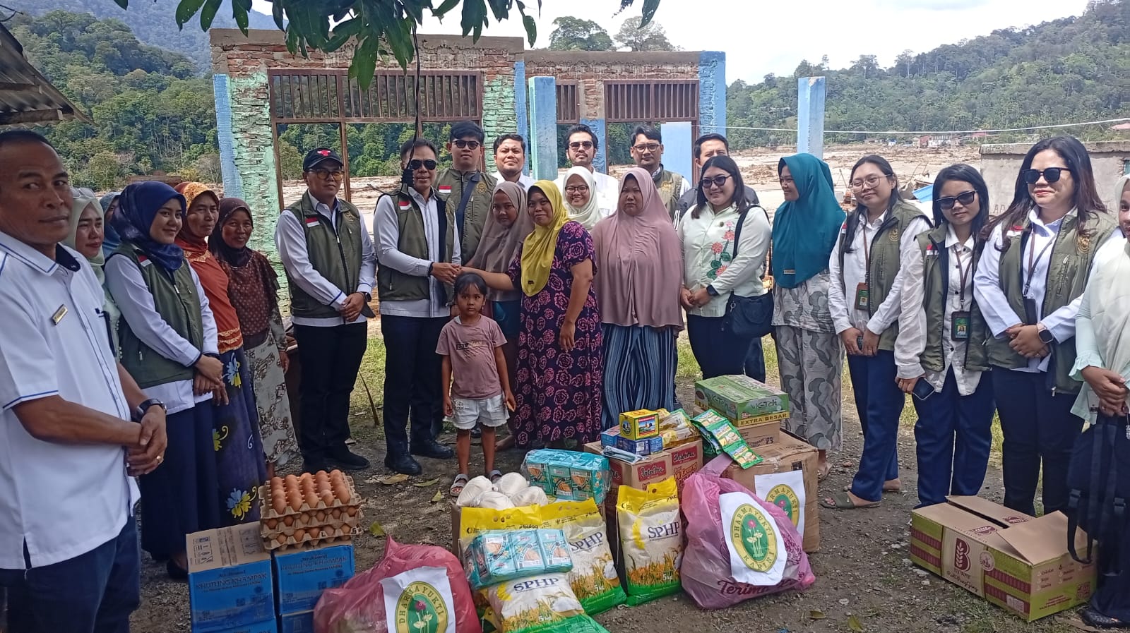 WhatsApp Image 2025 12 08 at 17.10.03